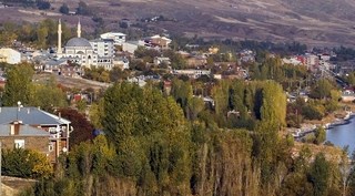 Ahlat Erkizan mahallesinde bir bina karantinaya alındı