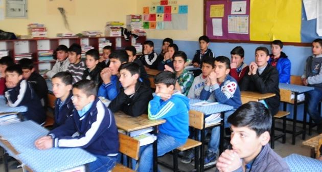 Hizan'da öğrencilere meslek tanıtım semineri düzenlendi