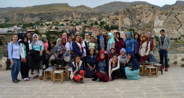 Hizan'lı genç kızlar için Hasankeyf'e gezi düzenlendi