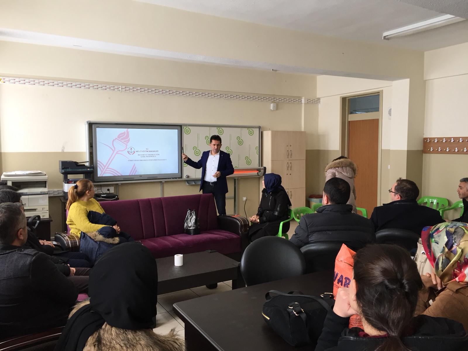 2019 Şubat Dönemi Kalfalık Ustalık sınavları kamere önünde yapıldı. Bitlis Mesleki Eğitim Merkezinde 2019 Şubat Dönemi Kalfalık Ustalık sınavları yapıldı.
