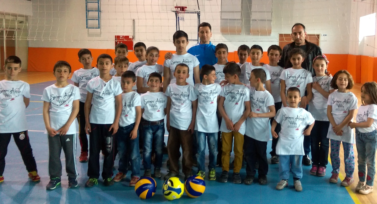 Beşminare Düşünce Akademisi Yönetim Kurulu Başkanı Serdar Durer, kısa adı TEGV olan “Türkiye Eğitim Gönüllüleri” Vakfındaki çocuklarla bir araya geldi.
