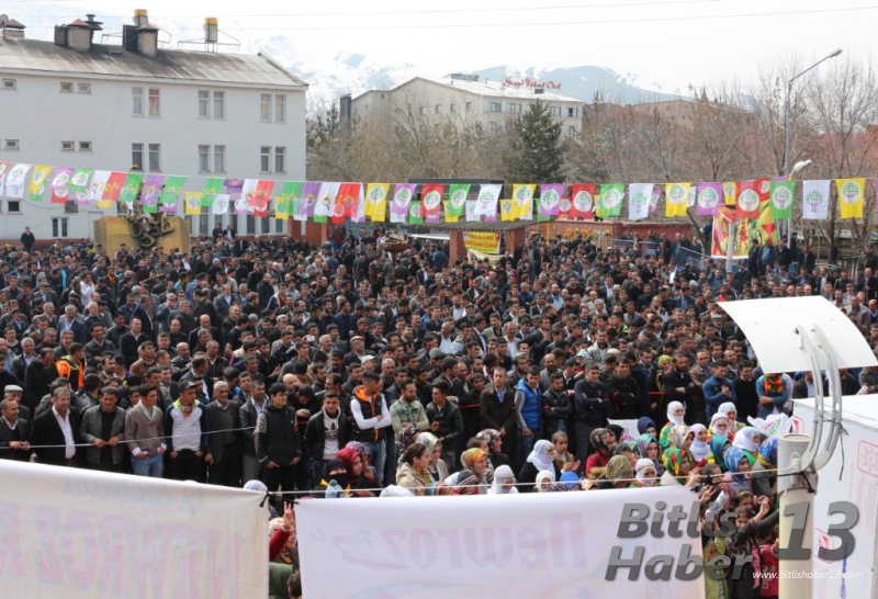 Halkların Demokratik Partisi (HDP) Güroymak (Norşin) ilçe Başkanlığınca Newroz programı düzenlendi.