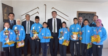 Ahlat’lı Tenisçiler Türkiye Şampiyonluğu’nda Yarı Finalde