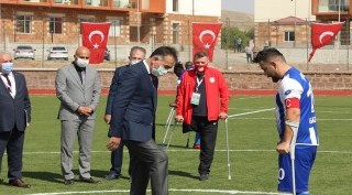 Ampute futbol Türkiye kupası müsabakaları Ahlat’ta başladı