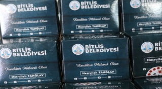 Bitlis Belediyesi kandil simidi dağıttı