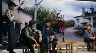 Bitlis Belediyesi'nden Öğrencilere Tiyatro