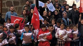 Bitlis Eren Üniversitesi Öğrencilerinden Köy Çocuklarına Destek