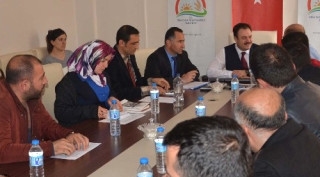 Bitlis'te fidan ve tohum üreticilerine bilgilendirme toplantısı yapıldı