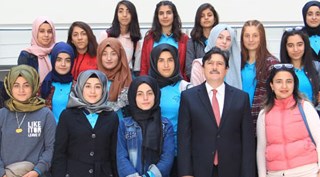Bitlis'te lise öğrencilerinden BEÜ'ye ziyaret