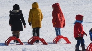Bitlis'te yetim çocuklar için kış şenlikleri düzenlendi