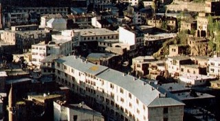 Bitlis Valiliği: Bitlis'te bir apartman karantinaya alındı