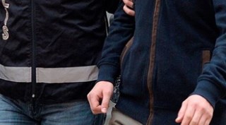 Bitlis ve Tatvan'da yapılan operasyonda 3 kişi gözaltına alındı