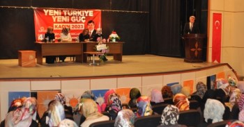 Hizan'da AKP İlçe Kadın Kolları Kongresi Gerçekleştirildi