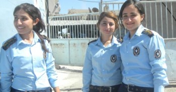 Rojava'nın İlk Kadın Trafik Polisleri