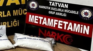Tatvan'da uyuşturucu madde ve ruhsatsız silah ele geçirildi