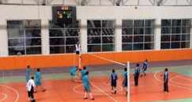 Adilcevaz'da Bahar Voleybol Turnuvası Sona Erdi