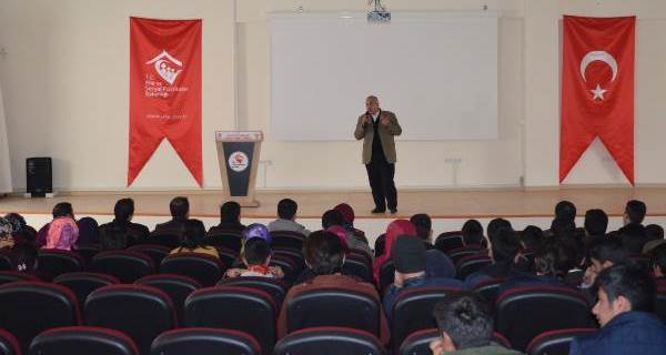 Adilcevaz'da Ygs öğrencilerine moral semineri