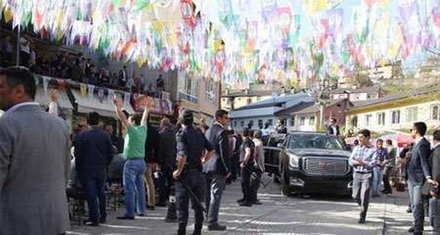 Başbakan Davutoğlu’na Bitlis’te Protesto