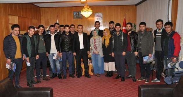 Başkan Çetinsoy'dan Üniversite öğrencilerine yardım