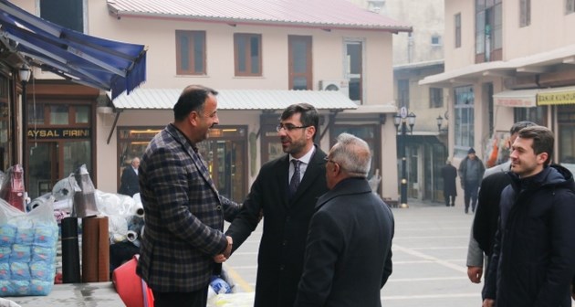 Belediye Başkanı Nesrullah Tanğlay esnafı ziyaret etti
