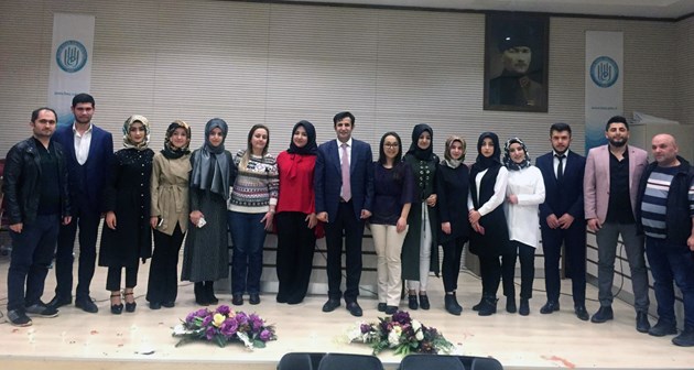BEÜ Türk Dili ve Edebiyatı Bölümü Öğrencilerinden Şiir Dinletisi
