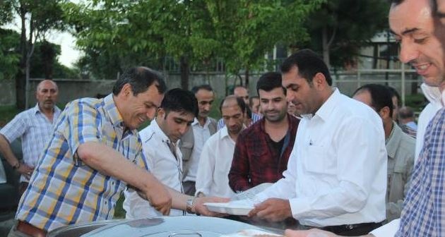 Bitlis belediyesi personeli iftar yemeğinde bir araya geldi