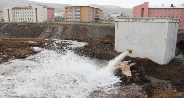Bitlis Belediyesinin altyapı çalışmaları devam ediyor
