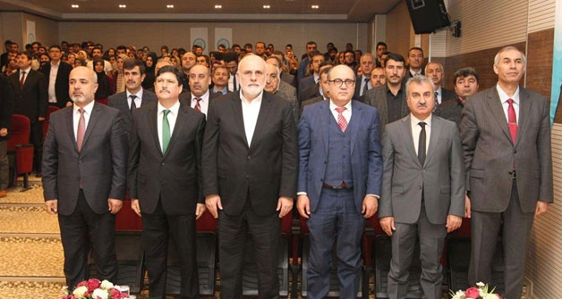 Bitlis Eren Üniversitesi'nde 28 Şubat konferansı düzenlendi