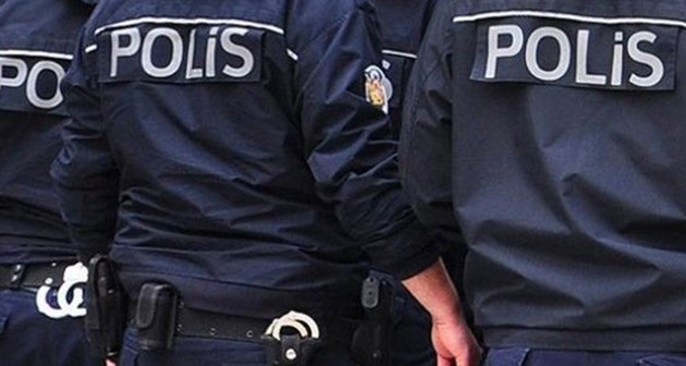 Bitlis'te 14 emniyet personeli görevine iade edildi