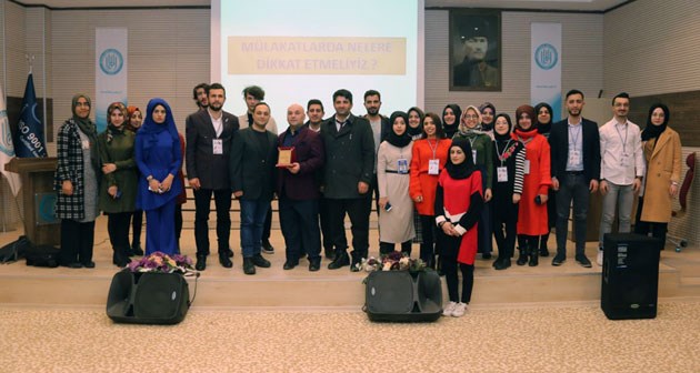 Bitlis'te Etkili İletişim Hitabet ve Mülakat Teknikleri Konferansı