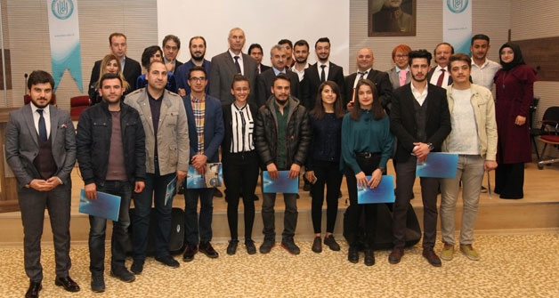 Bitlis'te etkili konuşma ve diksiyon kursu sertifika töreni yapıldı