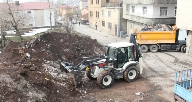 Bitlis'te kar ve çöpler ayrıştırılıyor