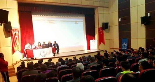 Bitlis'te Okul Sporları bilgilendirme ve planlama toplantısı