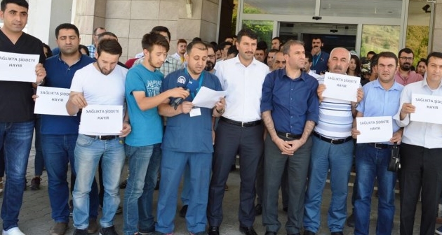 Bitlis'te Pskiyatrist Doktor Canan Uysal darp edildi