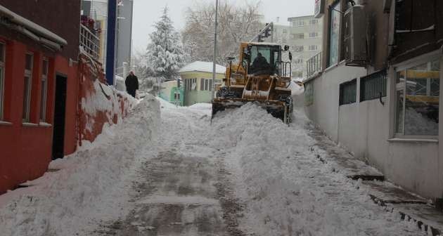 Bitlis'te yoğun kar yağışı