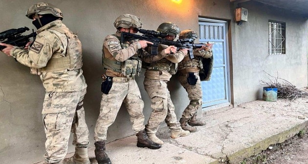 Bitlis Valiliği: PKK/KCK Terör Örgütüne Operasyon 12 Gözaltı