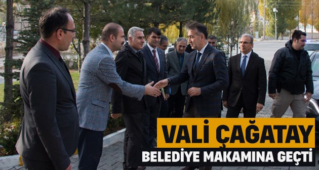 Bitlis Valisi Çağatay, Belediye makamına geçti