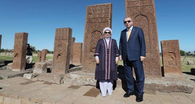 Cumhurbaşkanı Erdoğan, Selçuklu Mezarlığı Ziyareti