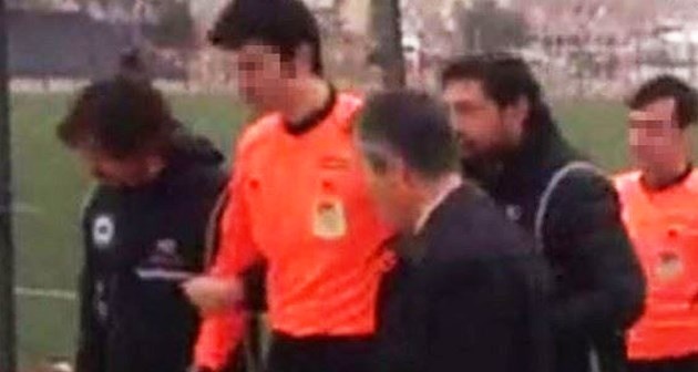 FETÖ'den aranan hakem maçta gözaltına alındı