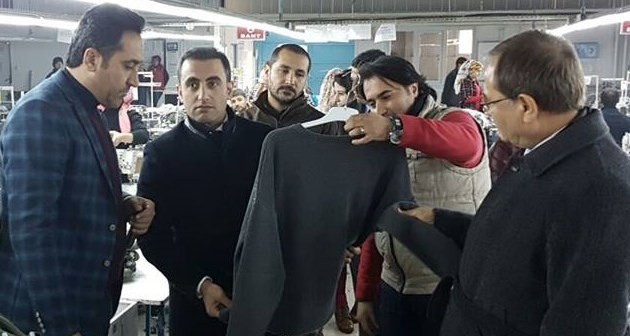 Güroymak Kaymakamı Alibeyoğlu tekstil atölyesini ziyaret etti