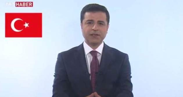 HDP'nin cumhurbaşkanı adayı Selahattin Demirtaş TRT'ye çıktı!