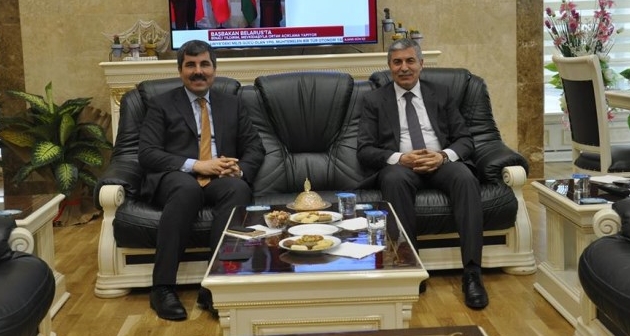 Muş Belediye Başkanı Feyat Asya’dan Başkan Aksoy’a ziyaret