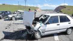 Patnos'ta Trafik Kazası 8 Yaralı