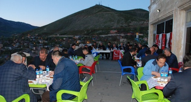 Saadet Partisi Bitlis’te iftar programı düzenledi