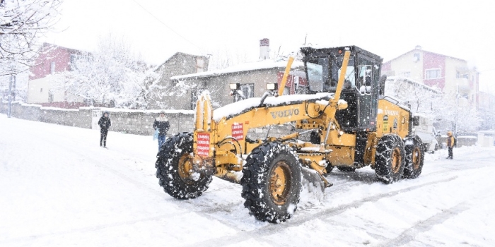 Tatvan Belediyesi karla mücadele çalışmalarına başladı