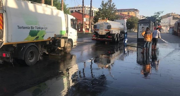 Tatvan Belediyesi Temizlik Kampanyası Başlattı