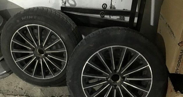 Tatvan'da araç parçaları çalan 3 kişi yakalandı