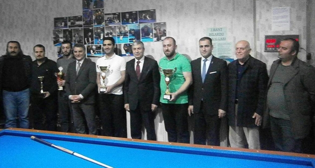 Tatvan'da bilardo turnuvası düzenlendi