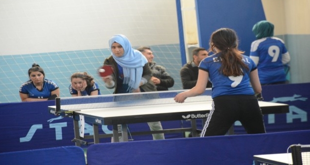 Tatvan’da bölgesel masa tenisi müsabakaları başladı