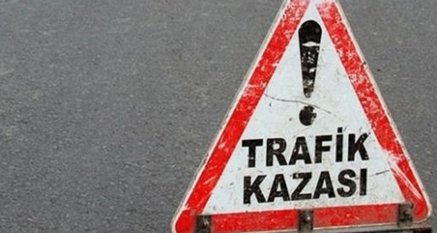 Tatvan'da trafik kazasında aynı aileden 6 kişi yaralandı